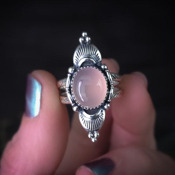 Anillo de mujer de plata de ley con cuarzo rosa y calcedonia, talla 7,75 // Artesano // Piedra preciosa rosa // Moderno // Joyería de plata