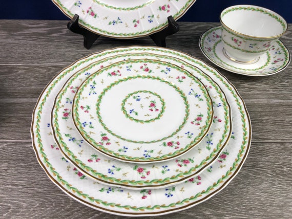 Bernardaud Limoges Dinner Plate, Artois Vert Floral, Vintage