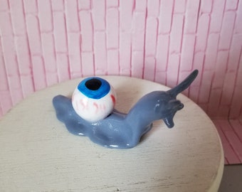 Creepy Snail: Eyeball