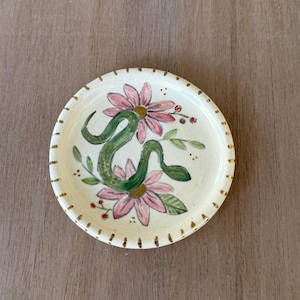 Ceramic flower garden trinket dish, Handmade ceramic ring dish, ceramic jewelry dish, animal ring dish, trinket dish