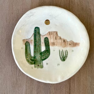 Ceramic desert cactus trinket dish, Handmade ceramic ring dish, ceramic jewelry dish, animal ring dish, trinket dish