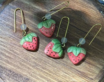 Ceramic strawberry earrings / ceramic jewelry / ceramic earrings / strawberry earrings / fruit earrings / hypoallergenic