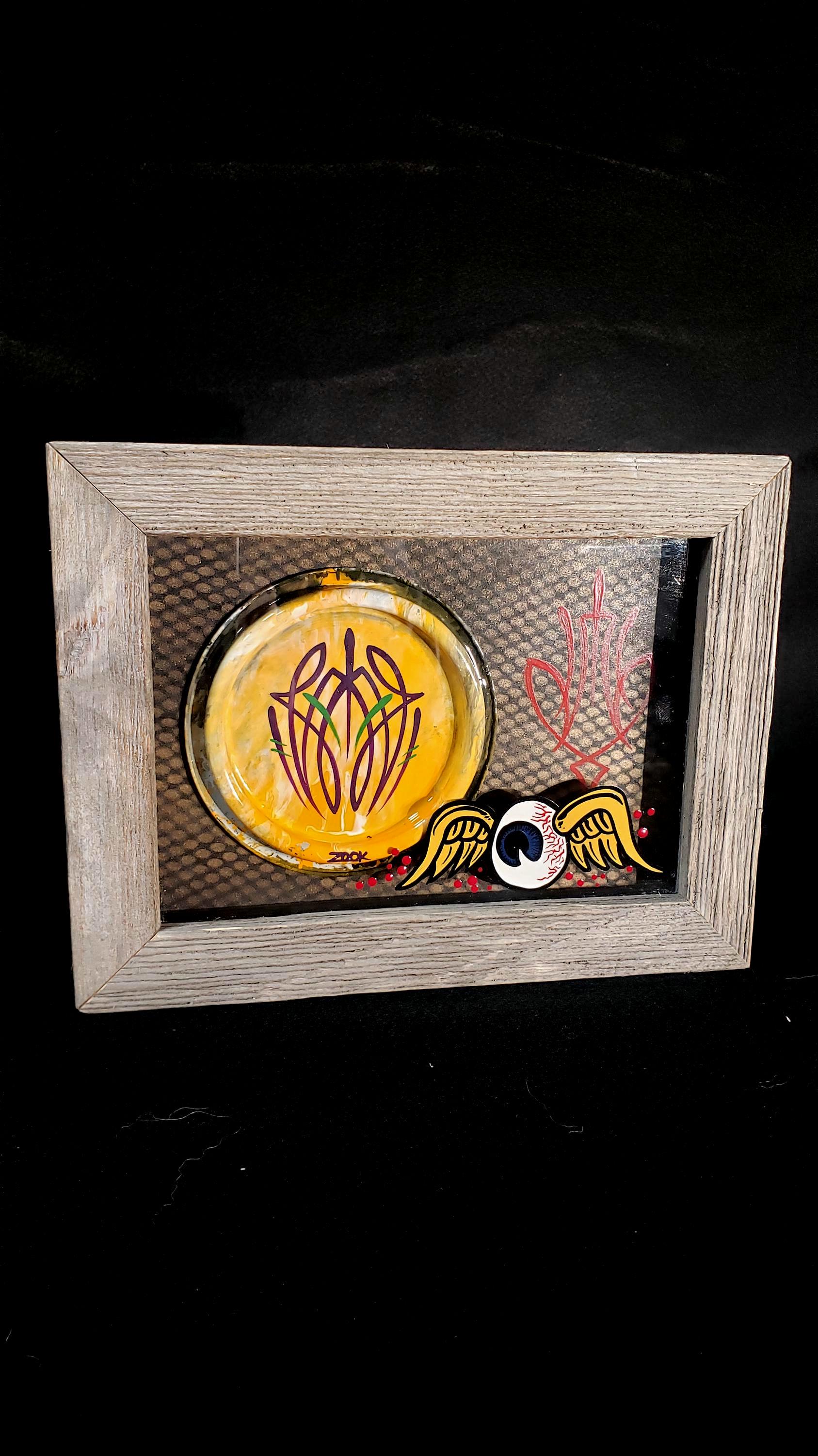 Flying eyball Von Dutch garage art