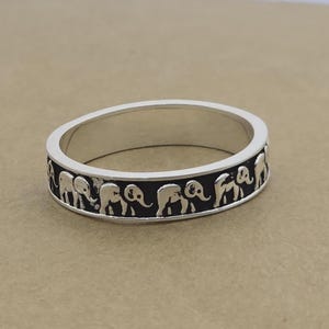 Bague éléphant en argent sterling, bijoux porte-bonheur, bague pour amoureux des animaux, jonc personnalisé, bague famille éléphant, bijoux unisexes empilables larges