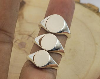 Chevalière personnalisée ovale en argent sterling avec initiale/nom/logo/symbole : bague auriculaire unisexe à graver