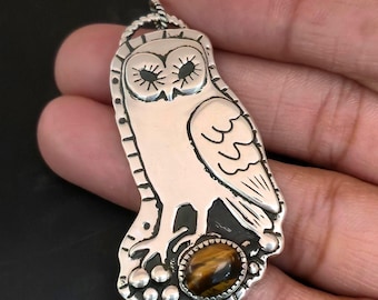 Colgante de búho de plata esterlina con piedra preciosa de ojo de tigre, regalo para mamá, regalo para abuela, colgante de buena suerte