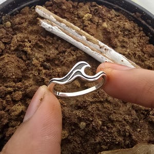 Sea Wave Ring 925 Sterling Silver, Ocean Wave Ring, Dainty Minimalist Wave Ring, Oxidized Surfer Ring, Beach Lover, Summer Jewelry,