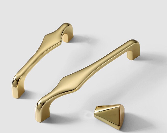 Decorative handmade hardware to complement your von MaeloveCrafts