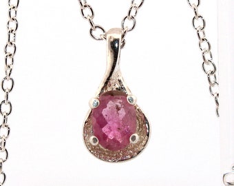 Collar de plata de ley con turmalina rosa ovalada natural NT203