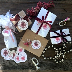 Ronde cadeaulabels met ster, set van 12 stuks aquarel, plaatskaarten, menukaarten, adventskalender