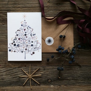 Weihnachtskarte no.1, liebevoll illustrierte Klappkarte mit Umschlag und Sticker, Weihnachtsbaum, Tannenbaum, Kalligrafie
