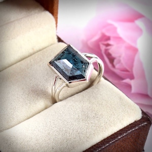 Natual Moss Indigo Kyanite Fancy ring Gemstone  925 Silver Ring Hand Made Fancy Ring For Good Quality Making For Speclist Bengal Worker