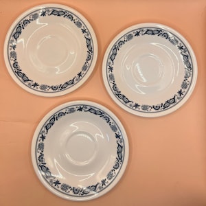 Set von 3 Corelle Old Town Blue Brotteller