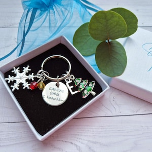 Elf Xmas movie fandom keyring OR bag clip add initial gift, Elf musical Santa novelty Xmas present favors, Christmas film lover gift