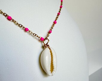 Collar de cauri: cadena de puntos rosas, joyería resistente al deslustre