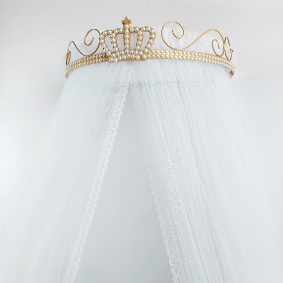crown canopy wall decor
