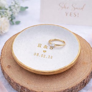Engagement ring dish / wedding ring dish / personalised custom gift for couple / engagement gift / wedding gift ring holder date initials UK image 3