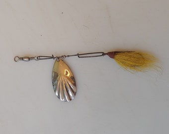 Fluted Blade Spinnerbait; Single Hook , Older Than Vintage, Made Circa 1960-1975