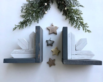 Snowflake Bookends, Winter Bookends, Wooden Bookends, Book Ends, Nursery Decor, Shelf Decor, Kids Room