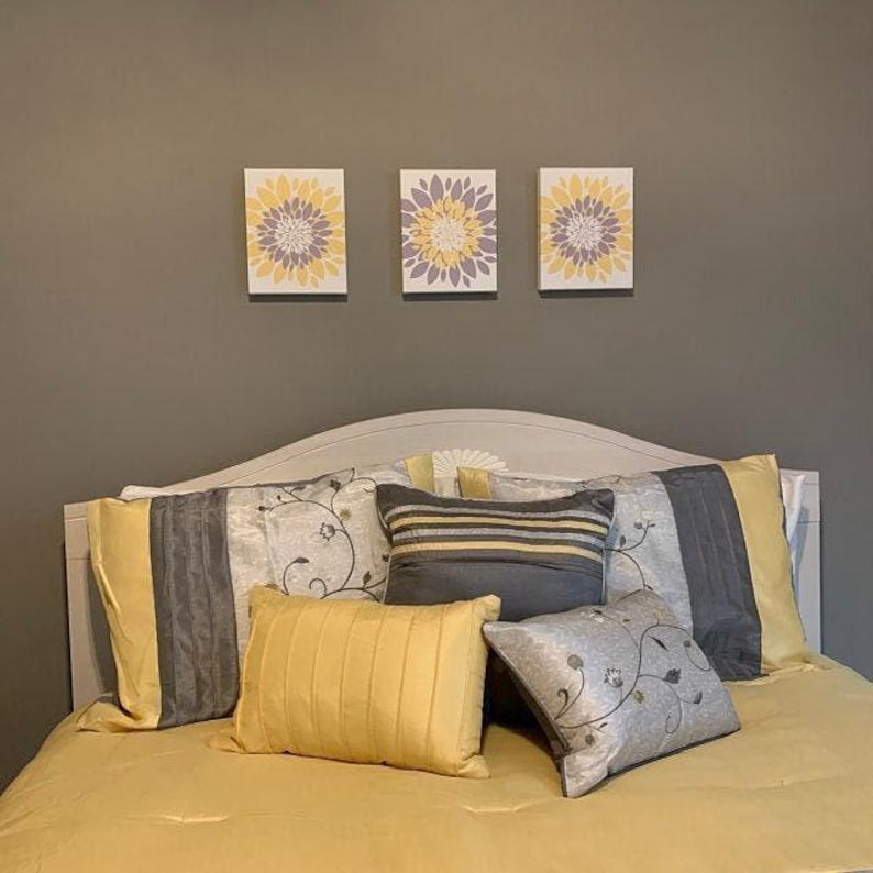 Decoración de pared con flores amarillas y grises: Juego de 3 piezas con motivos florales para dormitorio y baño - Enmarcadas, en lienzo o láminas artísticas. imagen 5