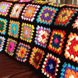 Granny Squares Blanket / Granny Square Afghan / Crochet Blanket with black border