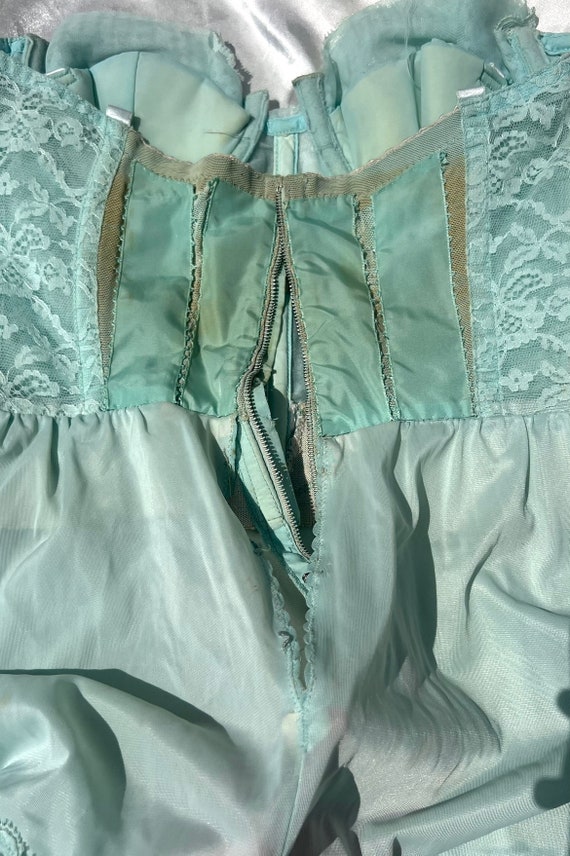 Gossard Vintage corset with corset skirt 1940s 19… - image 5