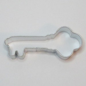 3.5" Antique Skeleton Key Cookie Cutter House Home Door Lock Realtor