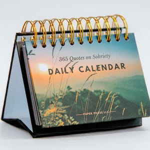 Nüchterner tägliche Klappkalender mit motivierenden Zitaten zum Thema Nüchternheit