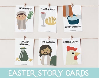 Pode incluir: Seis cartões ilustrados que representam cenas da história da Páscoa. Os cartões estão pendurados em uma corda com prendedores de roupa. Os cartões apresentam ilustrações de Jesus, uma bolsa de moedas, um galo, um cálice, pão e uma tigela de água. O texto nos cartões diz "Hosanna!", "A Última Ceia", "Lavagem dos Pés", "A Traição de Judas", "O Jardim" e "A Negação de Pedro".