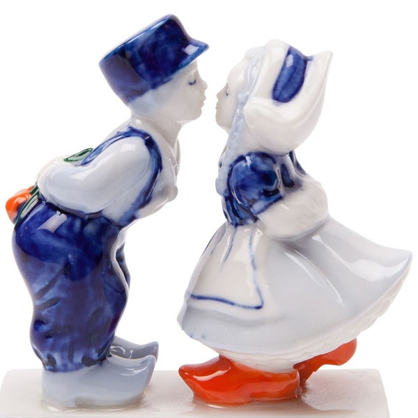 Pareja besándose (18 cm), azul de Delft