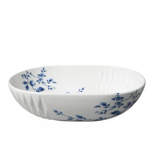 Delft blue salad bowl with Japanese origami design and cherry blossom decoration