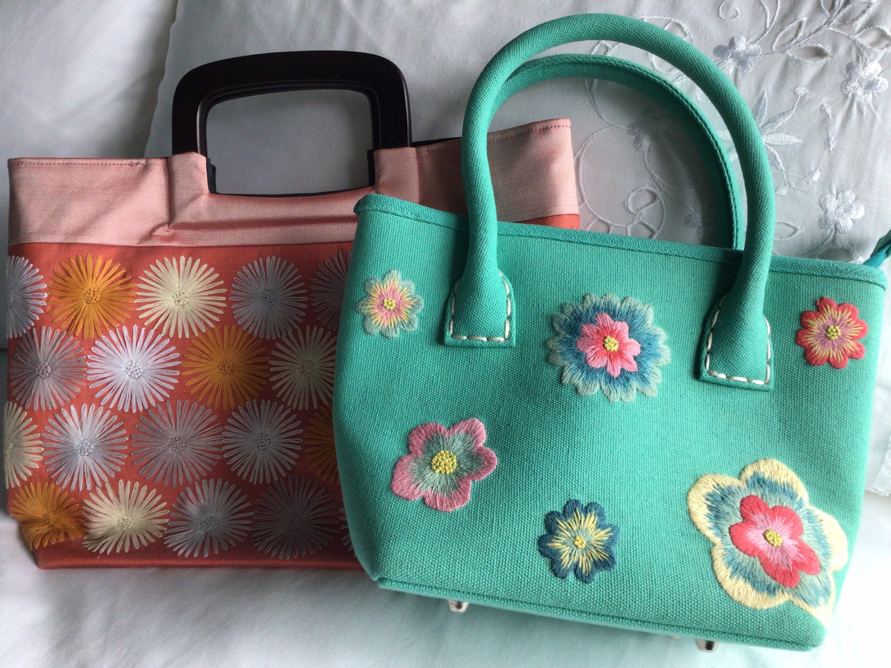 PRELOVED & VINTAGE – Bags Of Personality