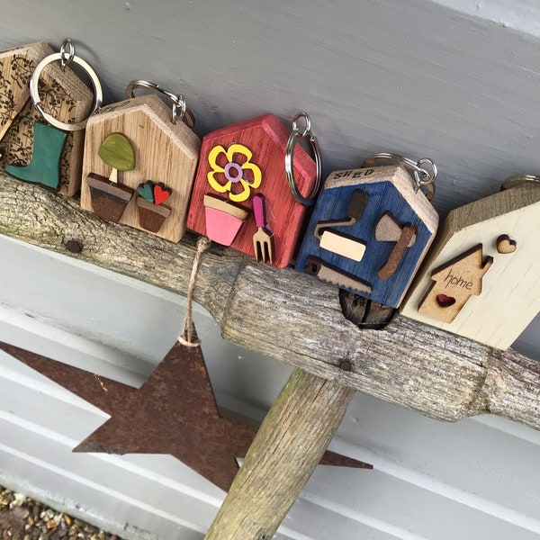 Little oak wooden shed / house keyring/keychains for sheds/ handmade wooden keyring/ garden shed/ dad’s shed/ tool shed/head gardener