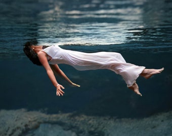 1947 Floating Girl at Weeki Wachee Spring, Florida 13 x 19" Photo Print