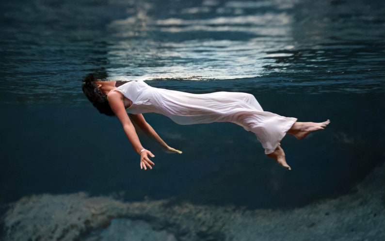 1947 Floating Girl at Weeki Wachee Spring, Florida 13 x 19 Photo Print image 1