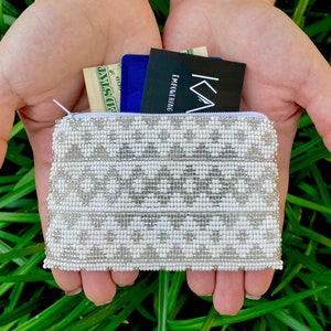 White Beaded Coin Purse, Handmade Zipper Pouch, White Crystal Pouch, Beaded Change Purse, Credit Card Holder, Gift for Her,