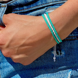 3-PACK di braccialetti da surf regolabili, braccialetti di perline bianche e verde acqua, braccialetti con corda sottile, braccialetti da spiaggia di cera, gioielli da donna da uomo