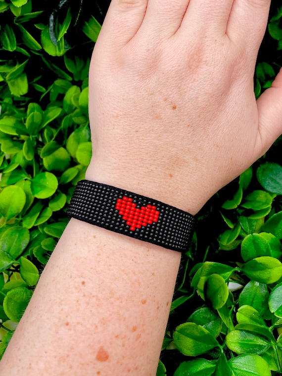 Heart cuff outlet