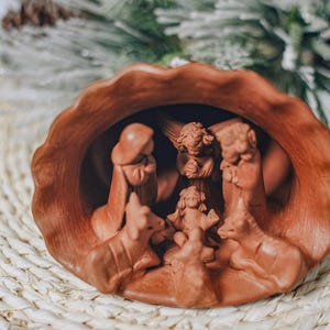 Small Terracotta Shell Nativity | Handmade Art from Guatemala | Unique Christmas Decor & Holiday Gift Idea