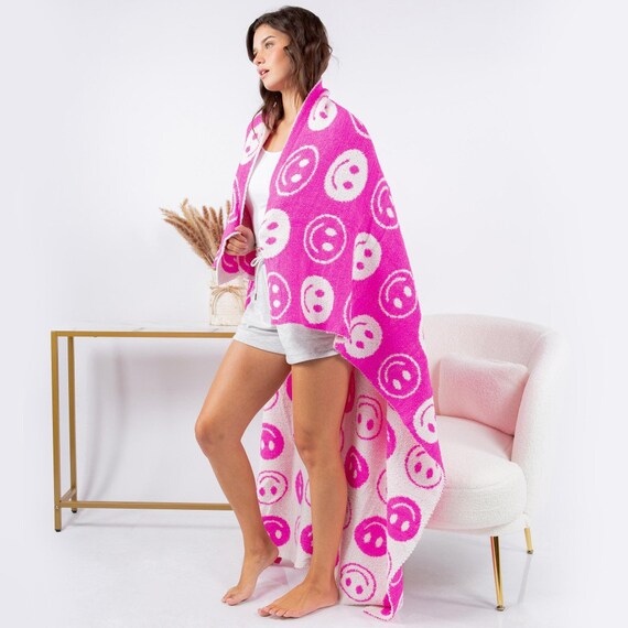 Poly microfiber blanket outlet