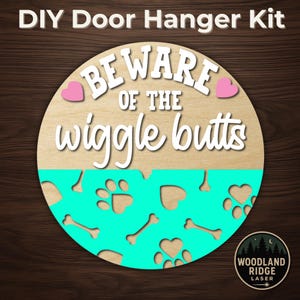 Wiggle Butts DIY Door Hanger Kit – Round Unfinished Wood Sign