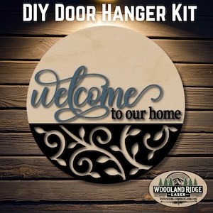 Willkommen in unserem Zuhause Floral DIY Türhänger Kit | Alltags-Türschild | Laser geschnittenes Holz Bastelset | DIY Wohndekor | Unfertiges Mal-Kit