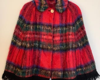 Poncho capa de mohair y lana vintage STRATHAY ORIGINALS. Fabricado en Escocia. Talla única. Excelente estado.