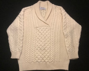 Suéter vintage de lana pura blanca de O'Shea's Market Ireland, talla S o M. Fabricado en Irlanda.