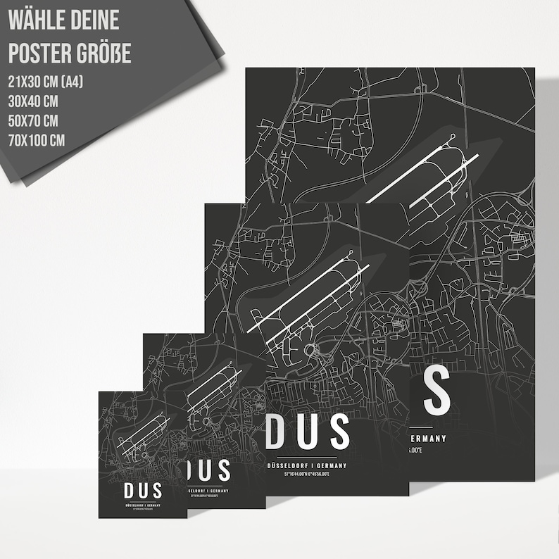 Puede incluir: Un mapa en blanco y negro de D&uuml;sseldorf, Alemania, con el nombre de la ciudad y las coordenadas impresas en la parte inferior. El mapa muestra las calles de la ciudad, el aeropuerto y los alrededores. El texto "W&auml;hle deine Poster Gr&ouml;&szlig;e" est&aacute; impreso en blanco en la parte superior de la imagen, seguido de una lista de tama&ntilde;os de p&oacute;ster en cent&iacute;metros.