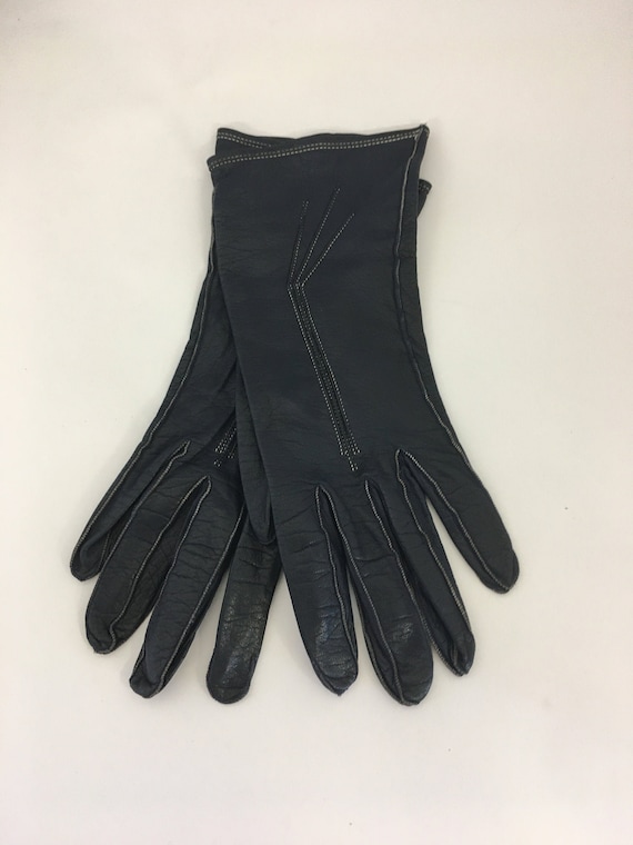 Dark Navy Ladies Leather Gloves - Table Cut - 1960