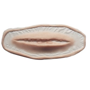 Schlitz-Kehlenprothetik | Schlitz-Handgelenk | unbemalt | latexfrei | Kostüm | Kostüme | Spezialeffekte Make-up | Schnitt | Silikon