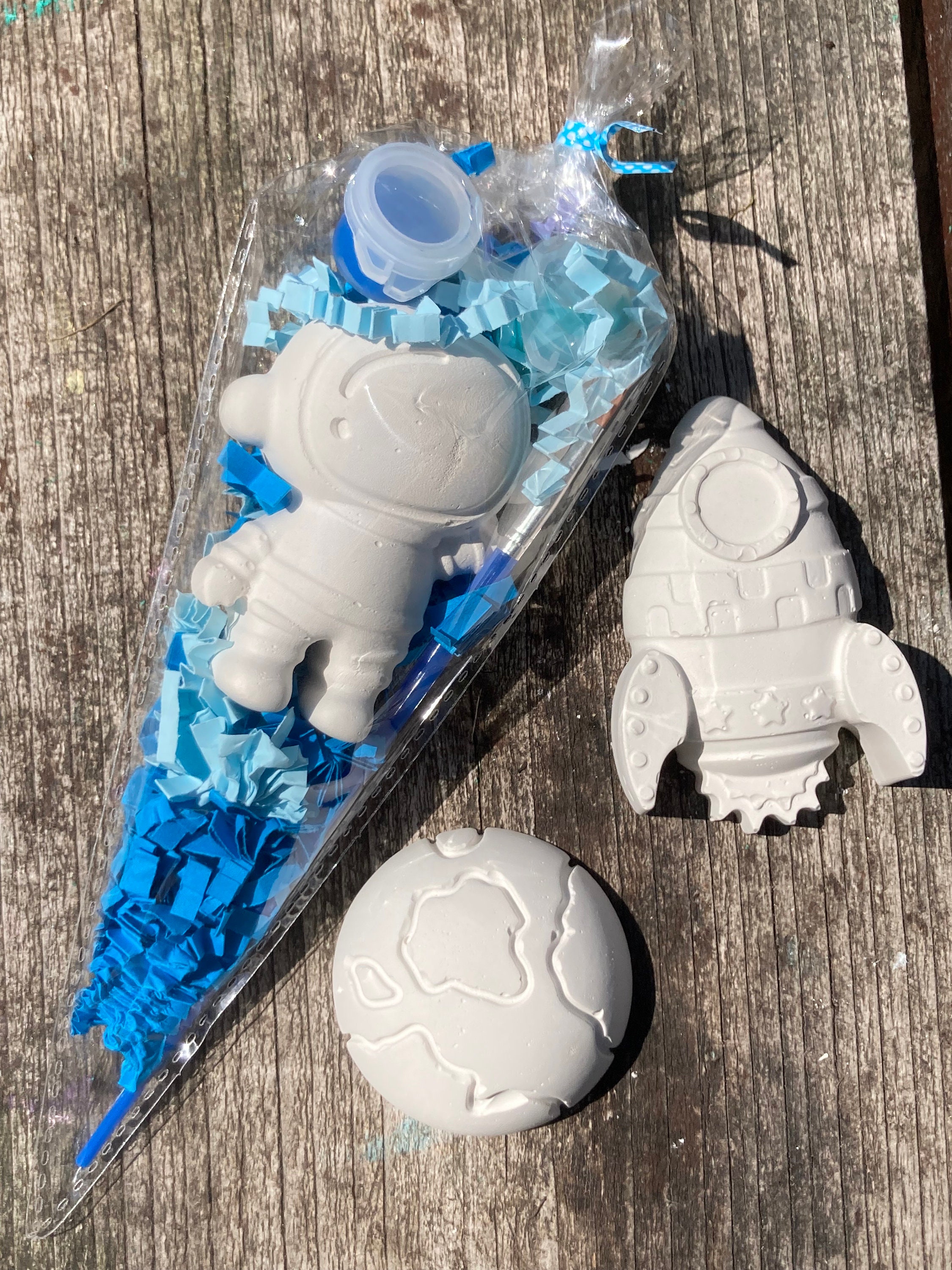 Party bag fillers,Paint your own party packs,teacher class gift, Space, planet, rocket children’s party favours,kids party bags, SPACE THEME
