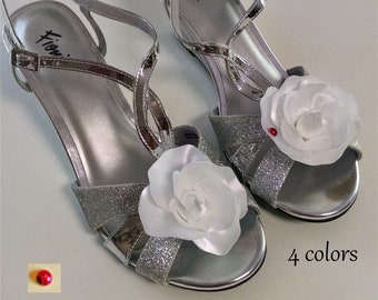 floral shoe clip for bride, rose shoe clip, white bride shoe clip, ivory bride shoe clip, wedding gold rose shoe clip, silver rose shoe clip