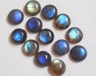 Labradorite naturale, gemma di forma rotonda con fondo piatto, design raro, lucidata a mano per la creazione di gioielli, cabochon con retro piatto
